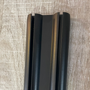 Riel inferior 1.9mts negro JP382B