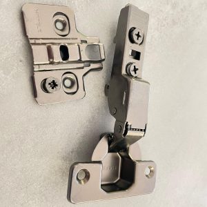 Bisagra semiparche Titanio cierre lento HAFELE