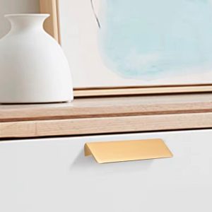 Manija perfil aluminio dorada 128 Q